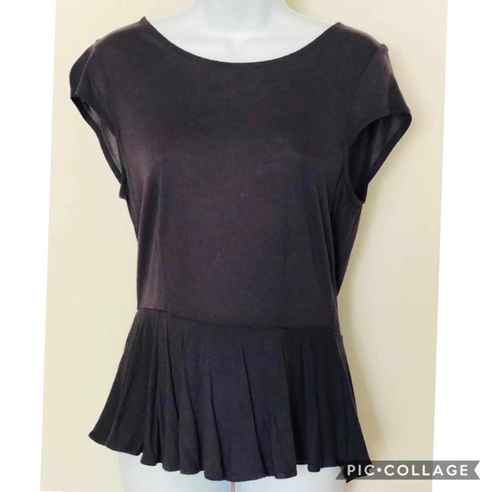 🔴SOLD🔴 NWOT! Jennifer Lopez Gun Metal Gray Top